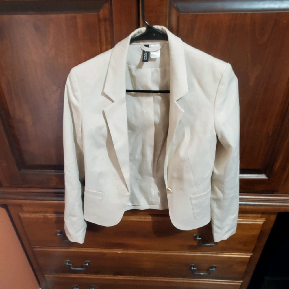 Light blush blazer